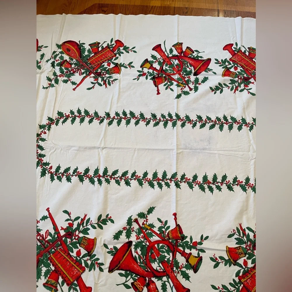 Fallani &‎ Cohn made in USA all cotton mid century heavy tablecloth-Christmas